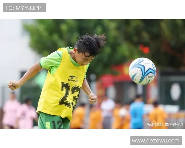 在绿茵场上盘带着足球的技巧与魅力探索之旅